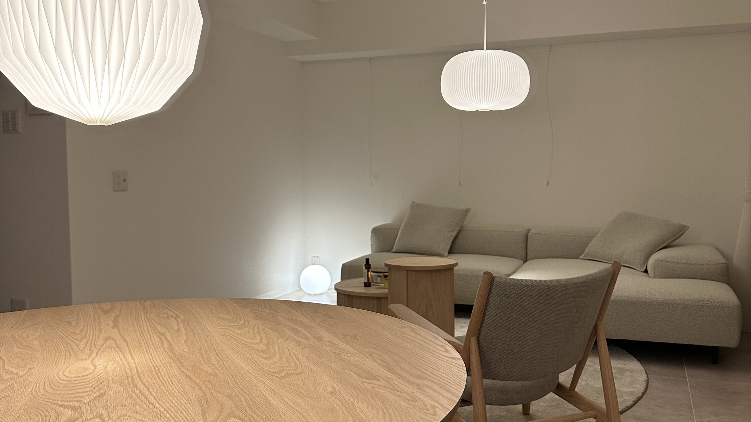 【知らないと失敗する】リビングの掃き出し窓は本当に2枚必要？後悔しない窓計画のポイント