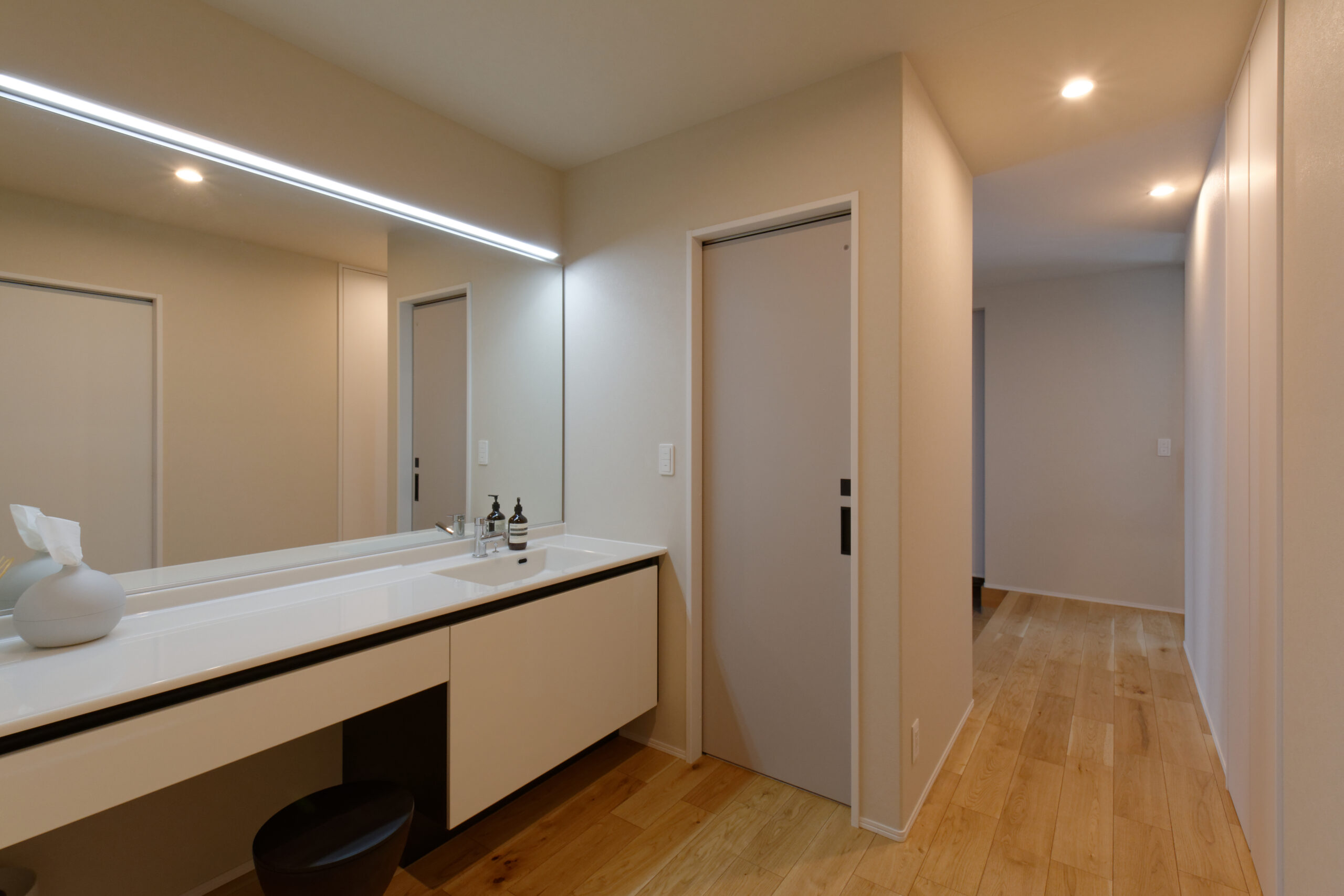 「大人かっこいい」を叶える、ナチュラルモダンの家